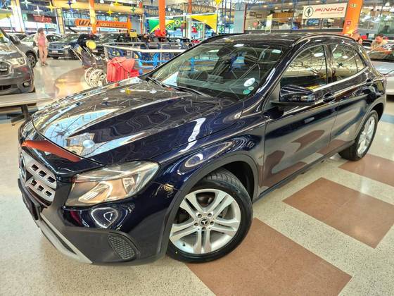 MERCEDES-BENZ GLA 200 1.6 CGI FLEX STYLE 7G-DCT MERCEDES-BENZ GLA 200 1.6 CGI FLEX STYLE 7G-DCT